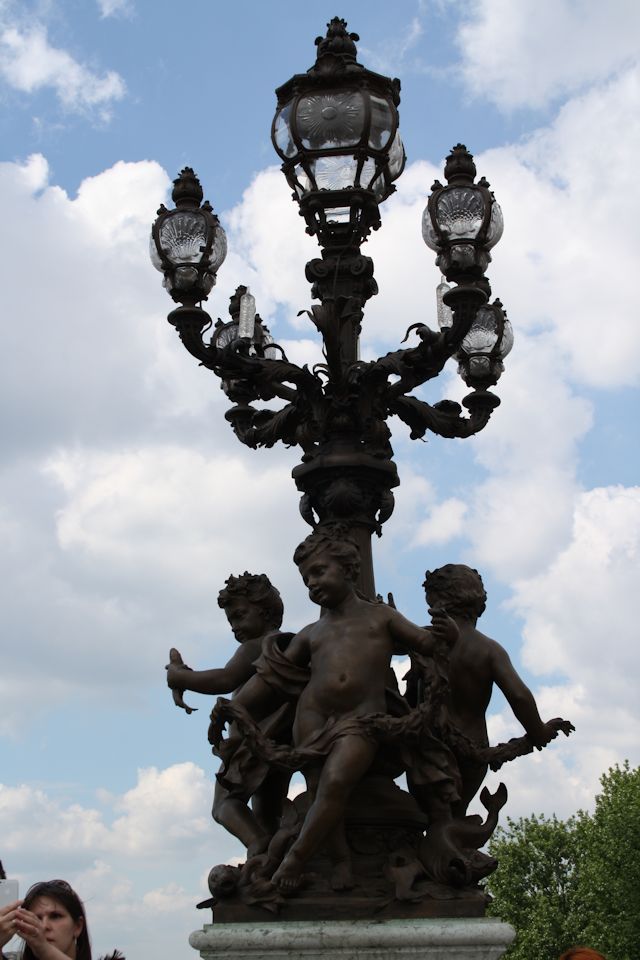 Lamp post on Pont Alexandre III