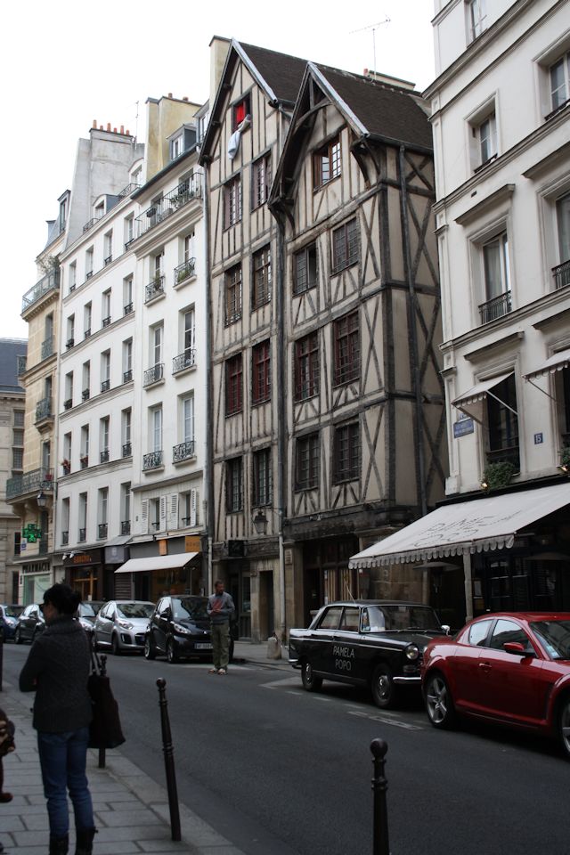 oldest house in Paris
