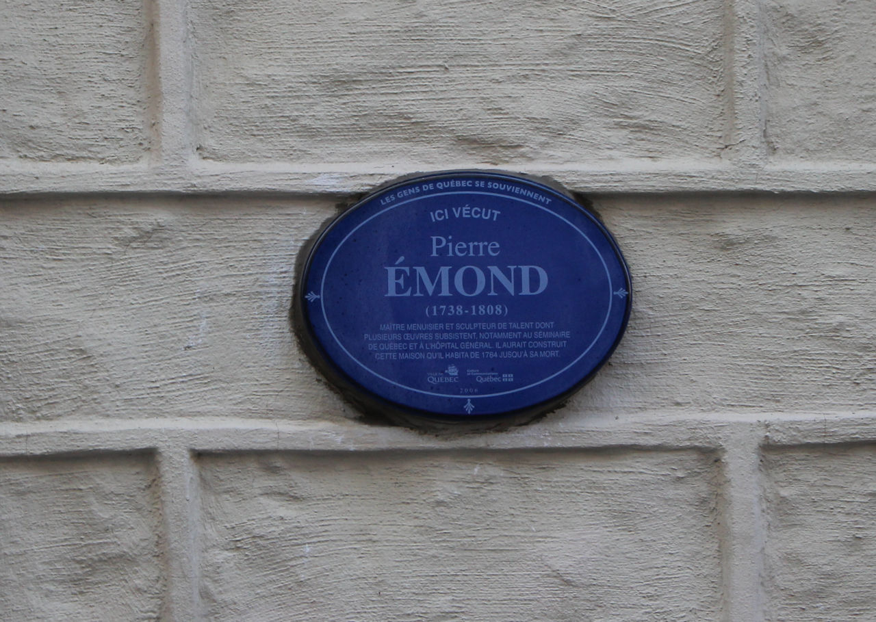 plaque-on-pierre-emond-house